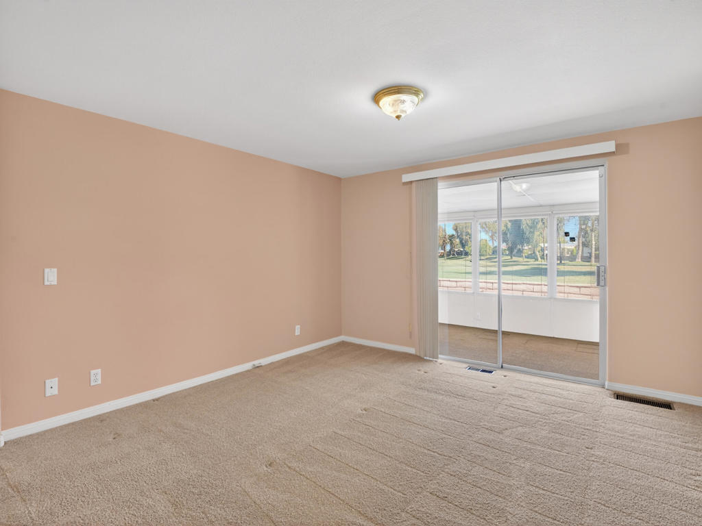 74448 Nevada Circle E Property Photo 25