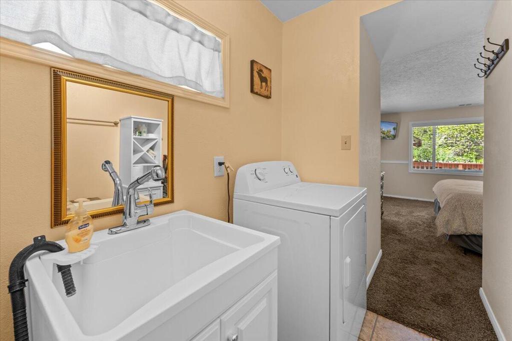1017 W Rainbow Boulevard Property Photo 18