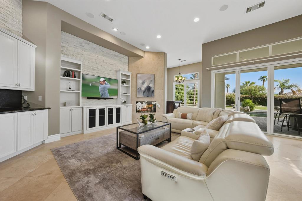 80350 Via Castellana Property Photo 10
