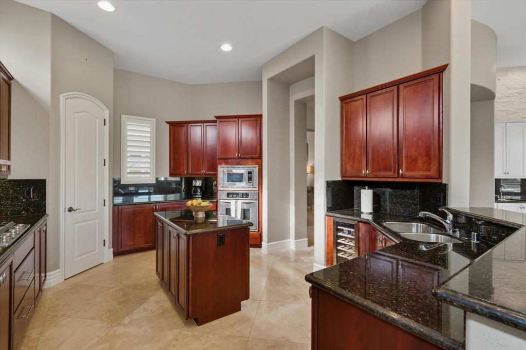 80350 Via Castellana Property Photo 15