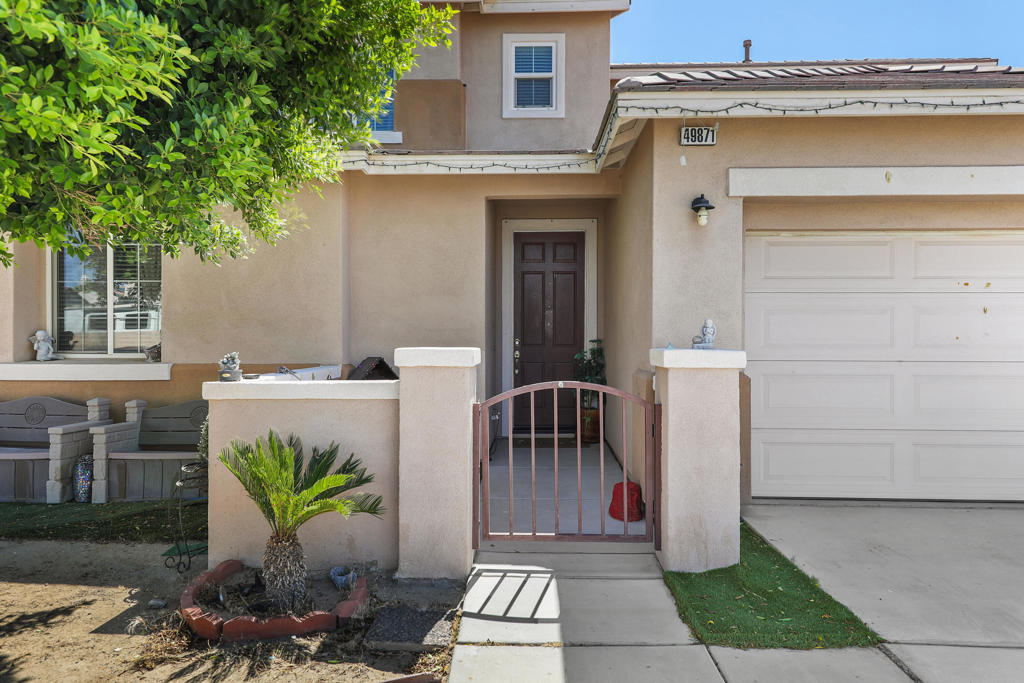 49871 Calle El Sol Property Photo 3