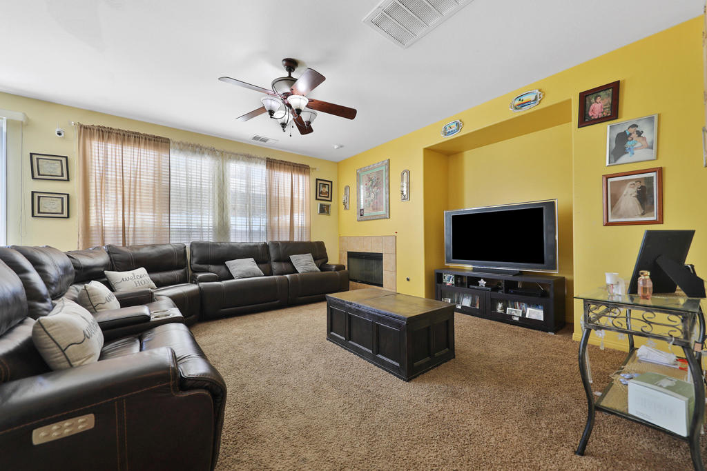 49871 Calle El Sol Property Photo 6