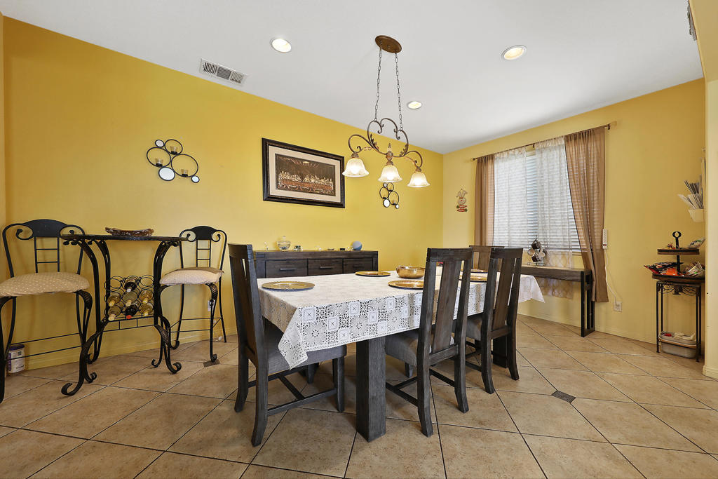 49871 Calle El Sol Property Photo 12