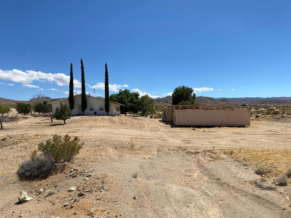 5056 Lazy Lane Property Photo 4