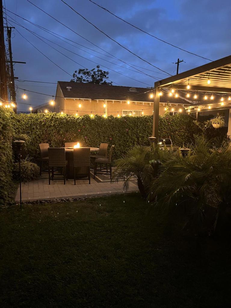 7737 Bellaire Avenue Property Photo 2