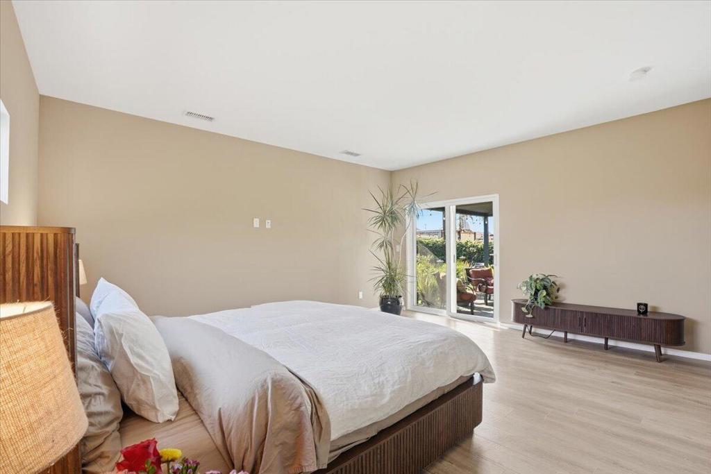 7737 Bellaire Avenue Property Photo 24