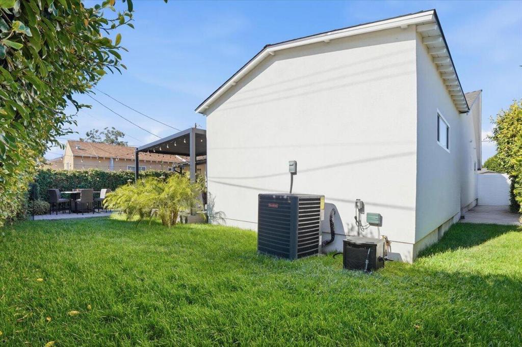 7737 Bellaire Avenue Property Photo 41