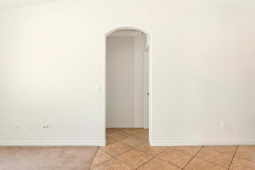 2469 Shore Life Avenue Property Photo 5