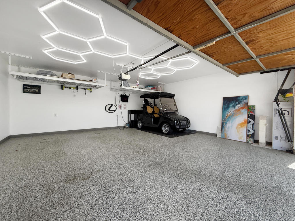 470 Sunningdale Drive Property Photo 26