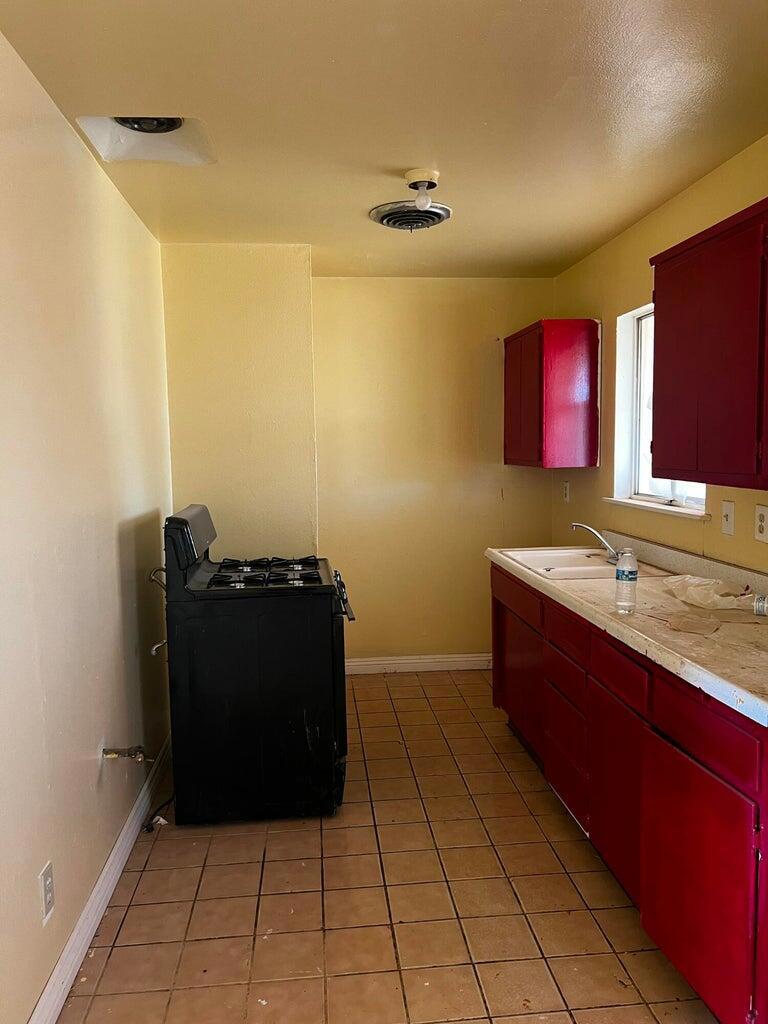 440 S 4th Street Property Photo 6