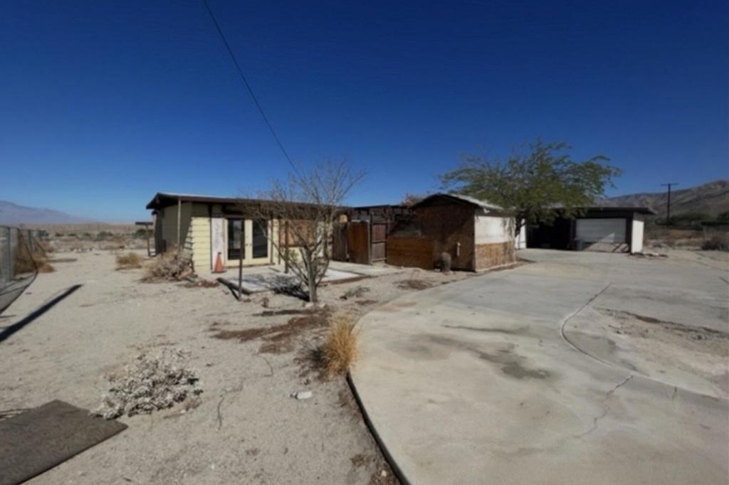 28981 Desert Charm Road Property Photo 1