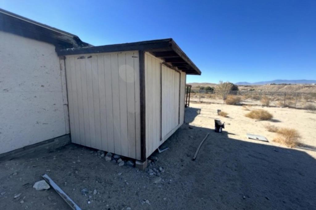 28981 Desert Charm Road Property Photo 3