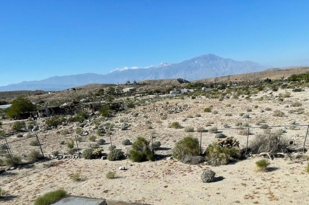 28981 Desert Charm Road Property Photo 5