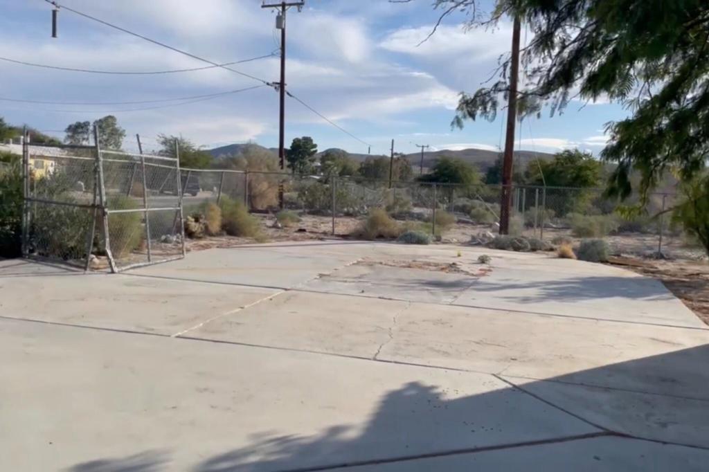 28981 Desert Charm Road Property Photo 10