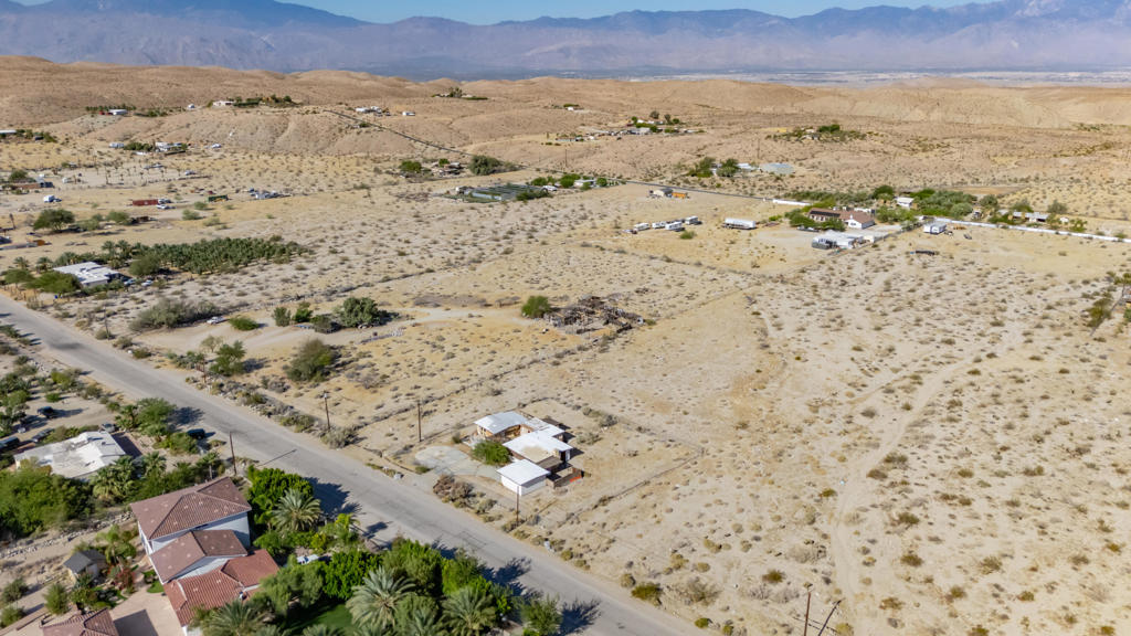 28981 Desert Charm Road Property Photo 13