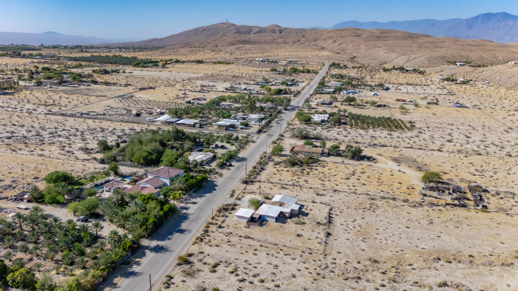 28981 Desert Charm Road Property Photo 14