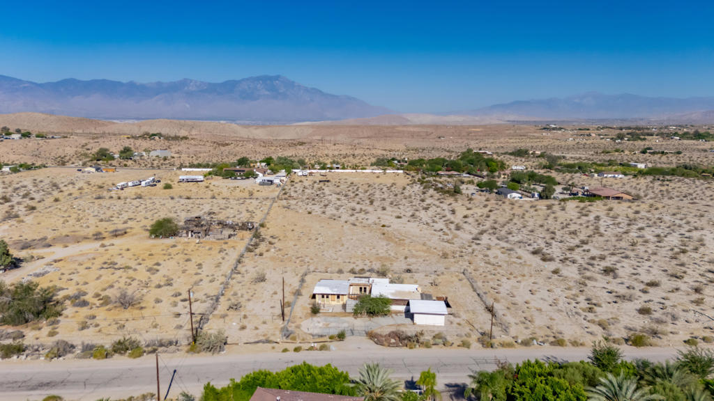 28981 Desert Charm Road Property Photo 19
