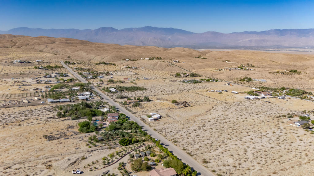 28981 Desert Charm Road Property Photo 21