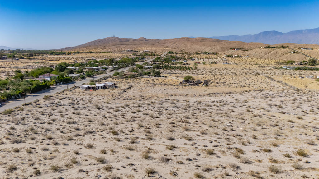 28981 Desert Charm Road Property Photo 25