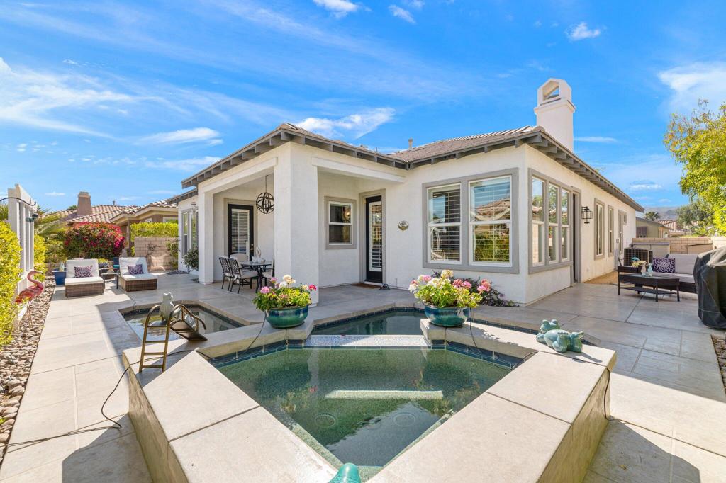 4 Lake Como Court Property Photo 36