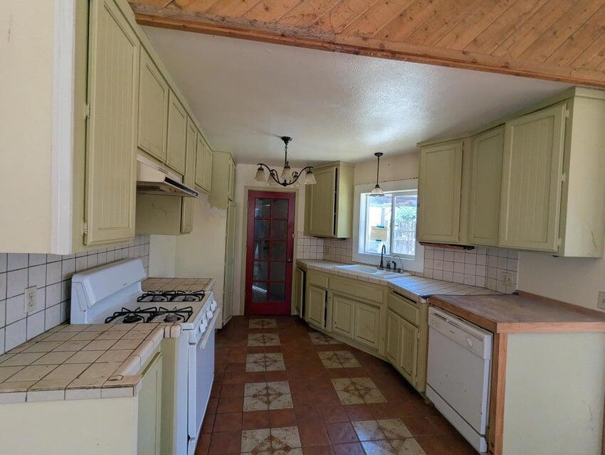 58841 Granite Gulley Road Property Photo 9