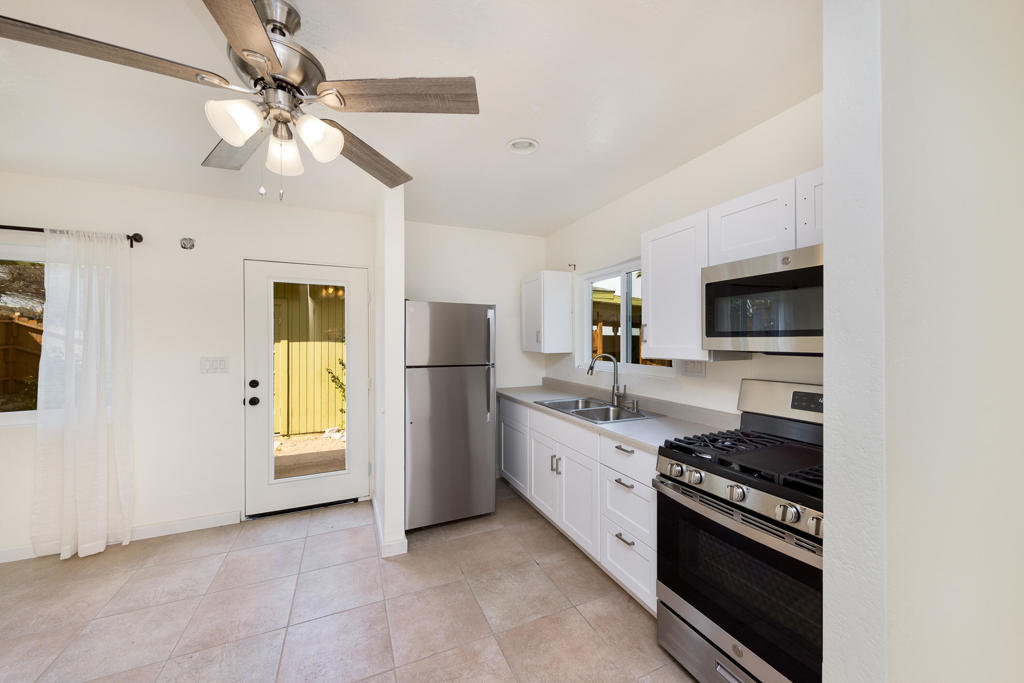 38501 Bel Air Drive Property Photo 6