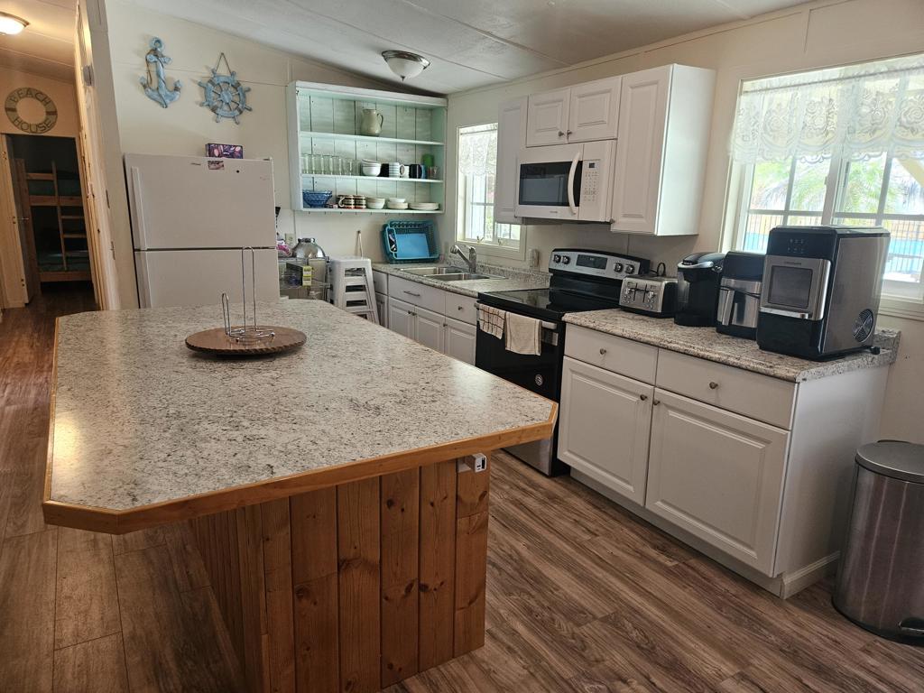 2872 Crystal Lake Avenue Property Photo 10