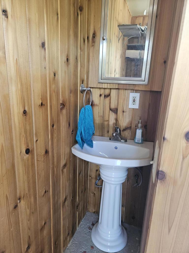 2872 Crystal Lake Avenue Property Photo 48