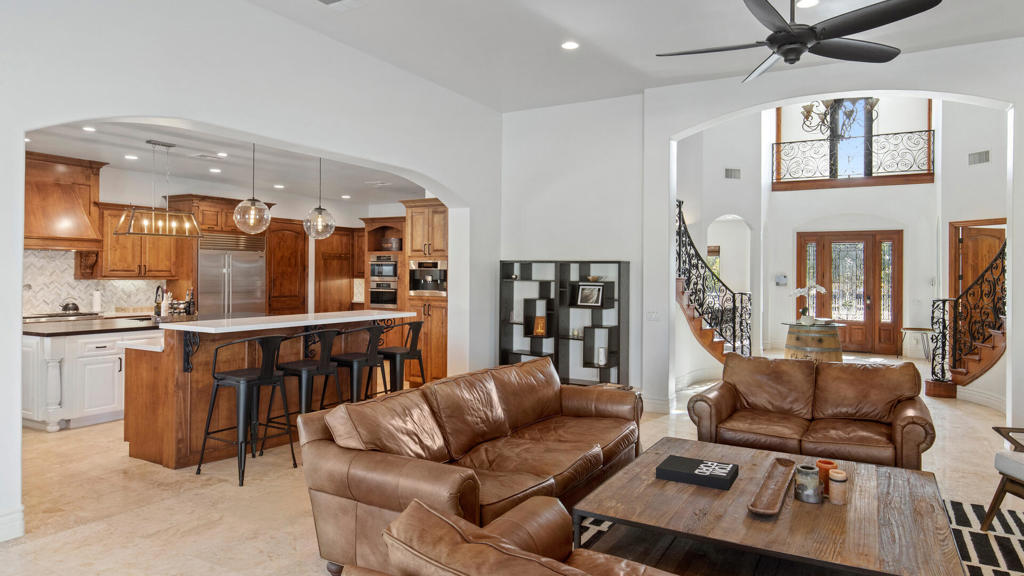 33120 Vino Way Property Photo 14