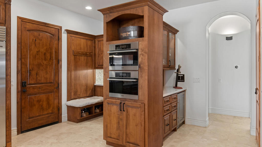 33120 Vino Way Property Photo 19