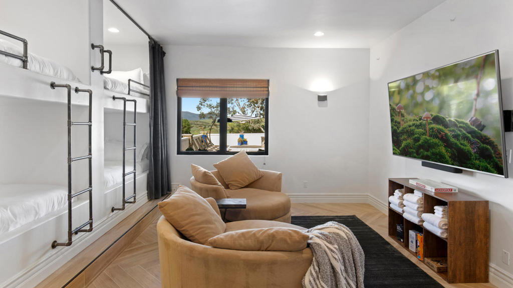 33120 Vino Way Property Photo 24