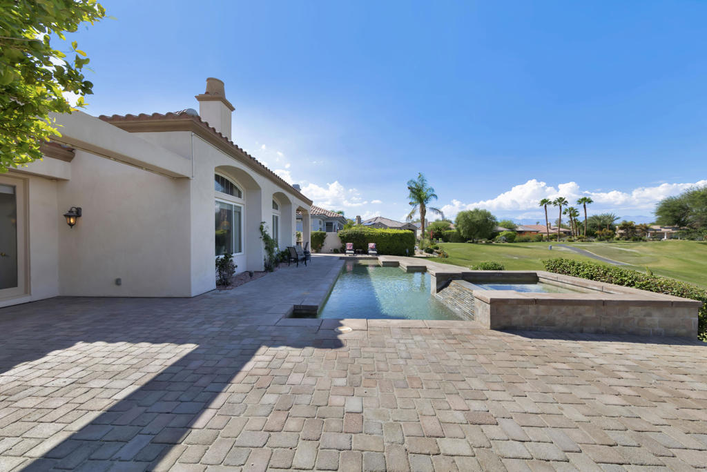107 Via Bella Property Photo 34