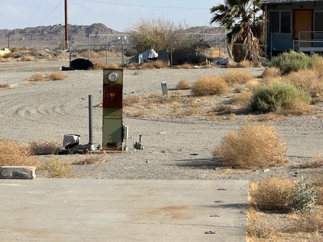81898 Trona Road Property Photo 8