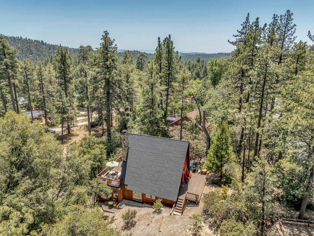 54425 Jameson Drive Property Photo 4