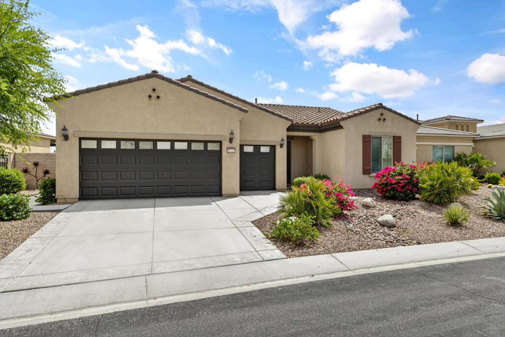 81211 Camino Lampazos Property Photo 3