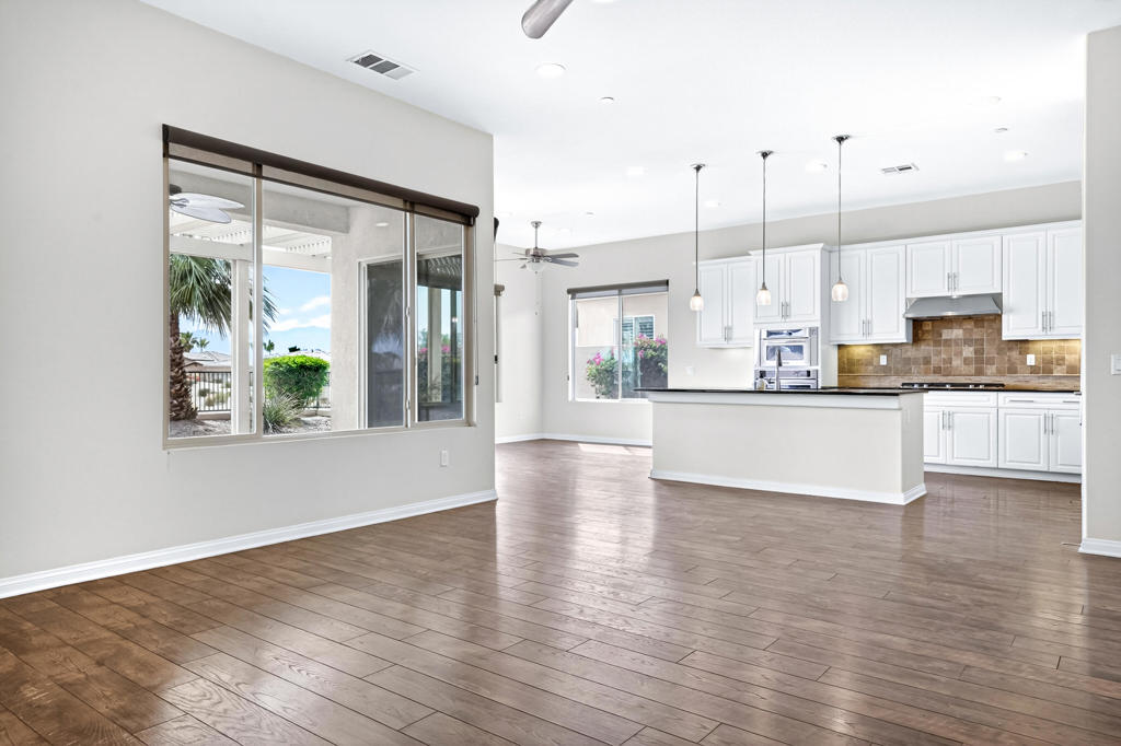 81211 Camino Lampazos Property Photo 4