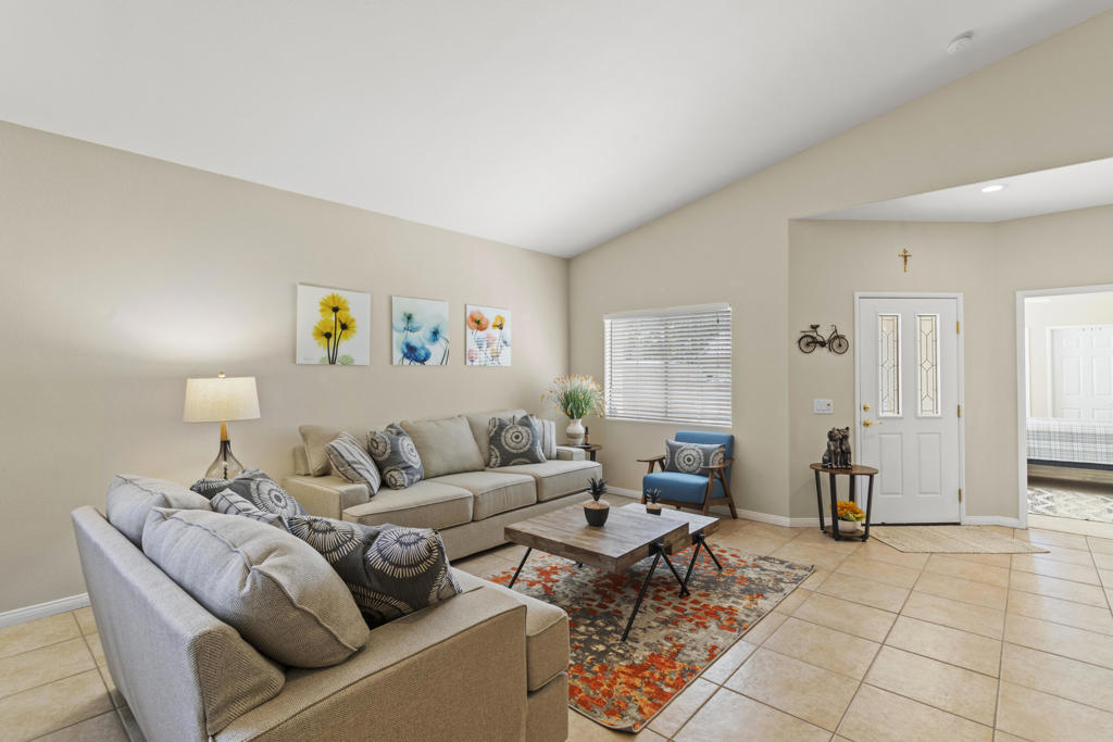 80162 Pebble Beach Drive Property Photo 6
