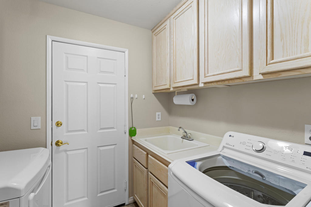 80162 Pebble Beach Drive Property Photo 23