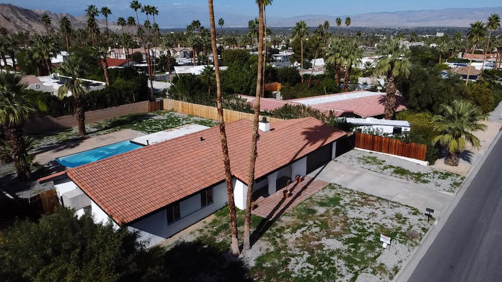 46075 Verba Santa Drive Property Photo 4
