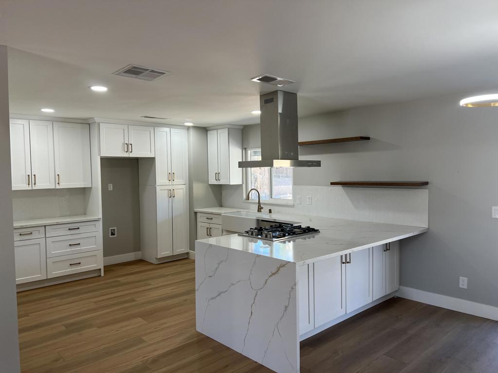 46075 Verba Santa Drive Property Photo 10