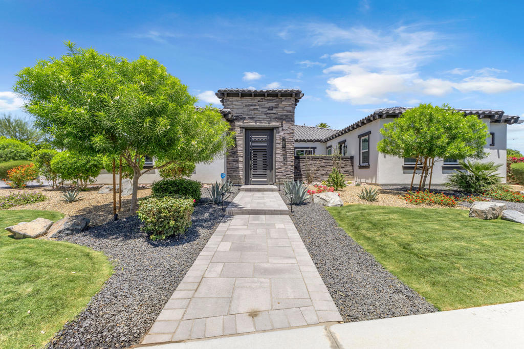 81910 Mountain Spur Drive Property Photo 7