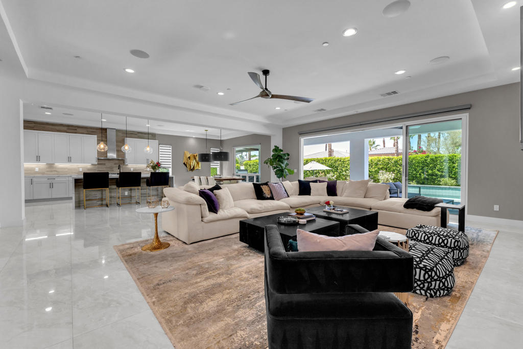 81910 Mountain Spur Drive Property Photo 11