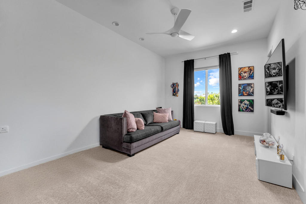 81910 Mountain Spur Drive Property Photo 27