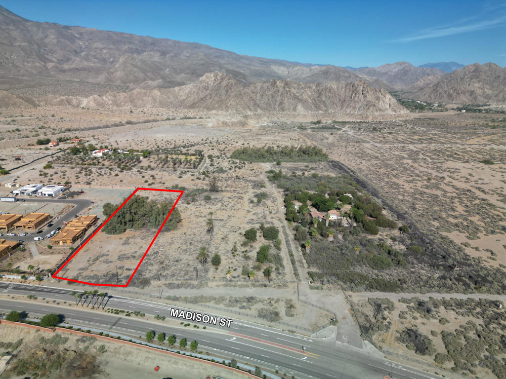 59781 Madison Street Property Photo 4