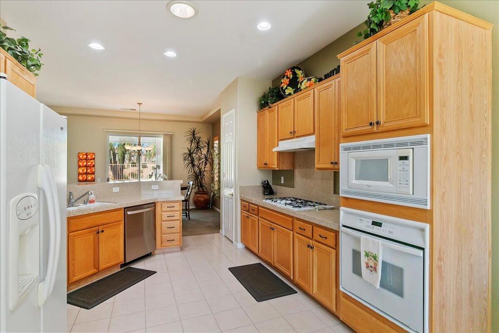43539 Corte Del Oro Property Photo 4