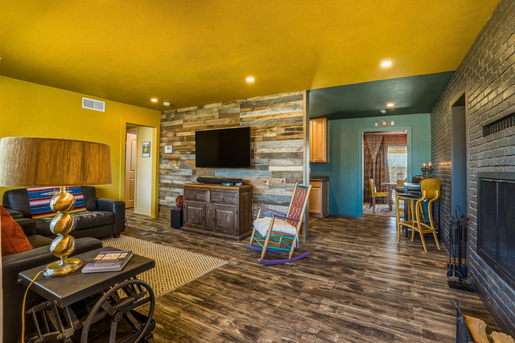 64722 Sun Mesa Road Property Photo 13