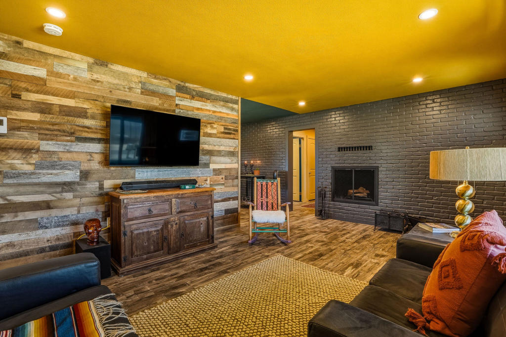 64722 Sun Mesa Road Property Photo 14