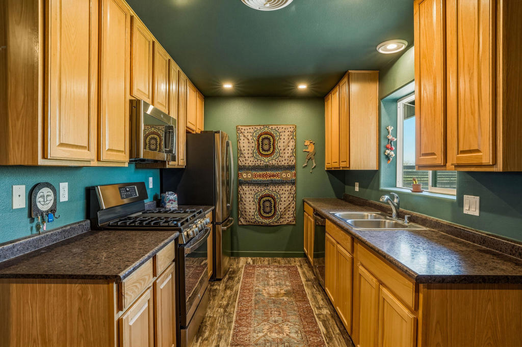 64722 Sun Mesa Road Property Photo 17