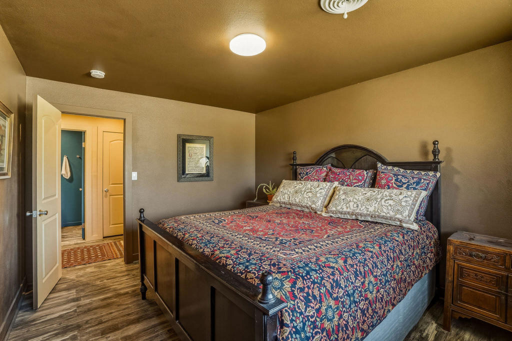 64722 Sun Mesa Road Property Photo 28