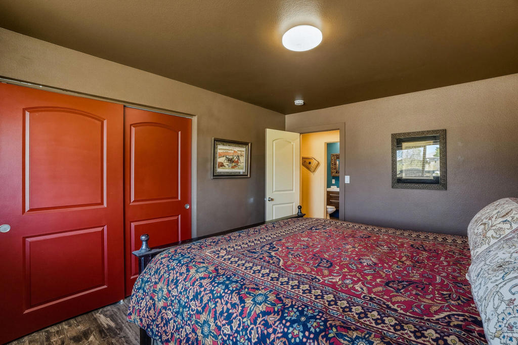 64722 Sun Mesa Road Property Photo 29